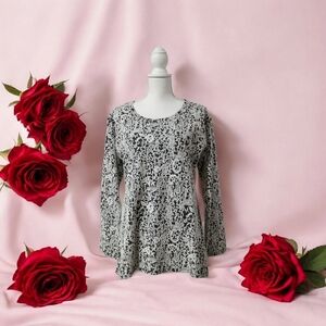 ETHYL‎ LONG SLEEVE BLACK AND WHITE PULLOVER TOP SIZE LARGE NWT